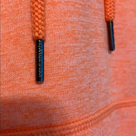 🛑SOLD🛑Orange UNDER ARMOUR hoodie! - Picture 3 of 3